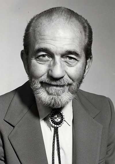 Savino Cavender
