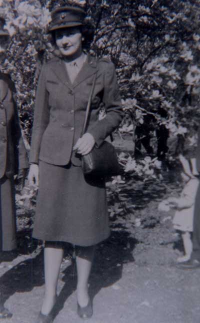 HELEN DAVIS